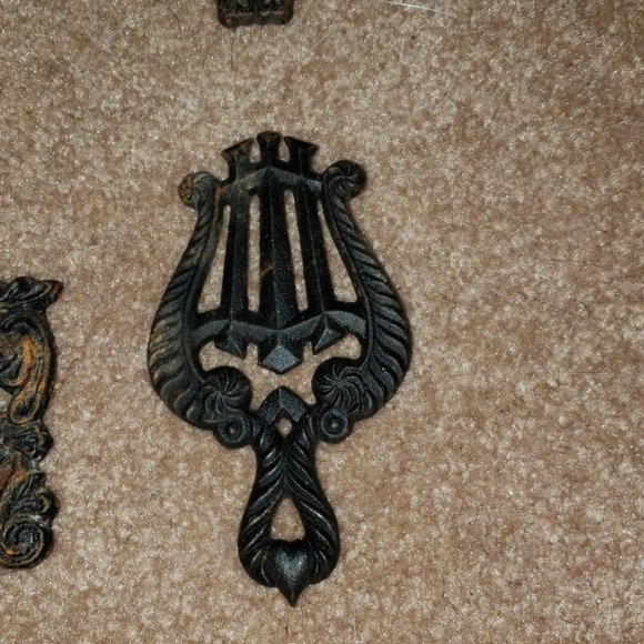 Antique miniature trivets. Used as wall decor - Picture 3 of 5